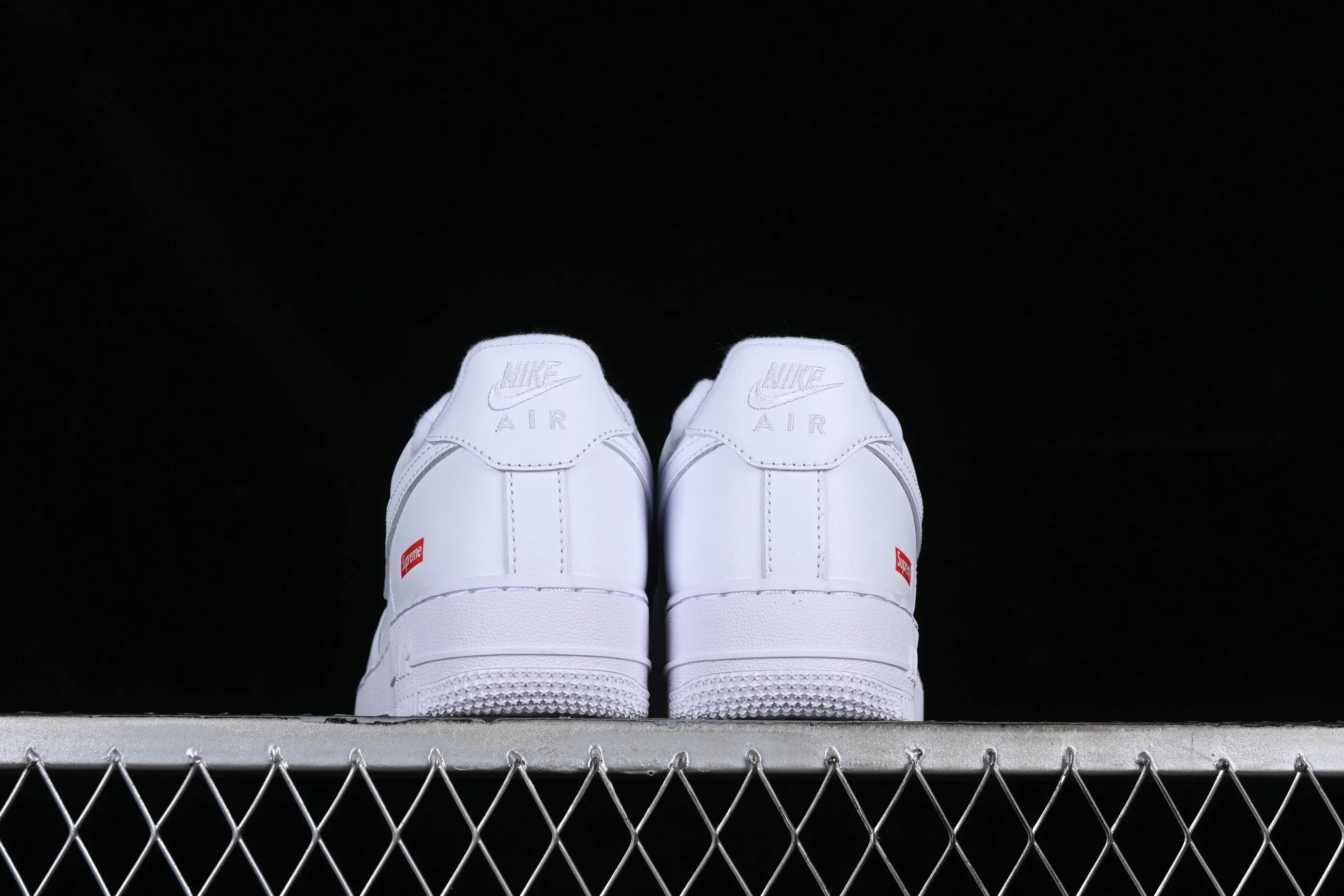 All categories Nk Air Force 1 Air Force series Nk Air Force 1 Low Air Force low-top Supreme x Nk Air Force 1 Low joint model Air Force 1 low-top casual sneakers CU9225-100